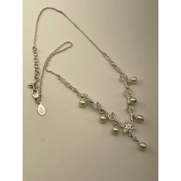 Vintage  Crown PD Delicate Faux Pearl Silver tone Chain Y Drop Necklace B18 - Picture 8 of 11